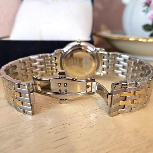 Roberto Bianci Swiss Water Resistant Silver & Gold Link 35mm Watch In Box NWT - Picture 5 of 10